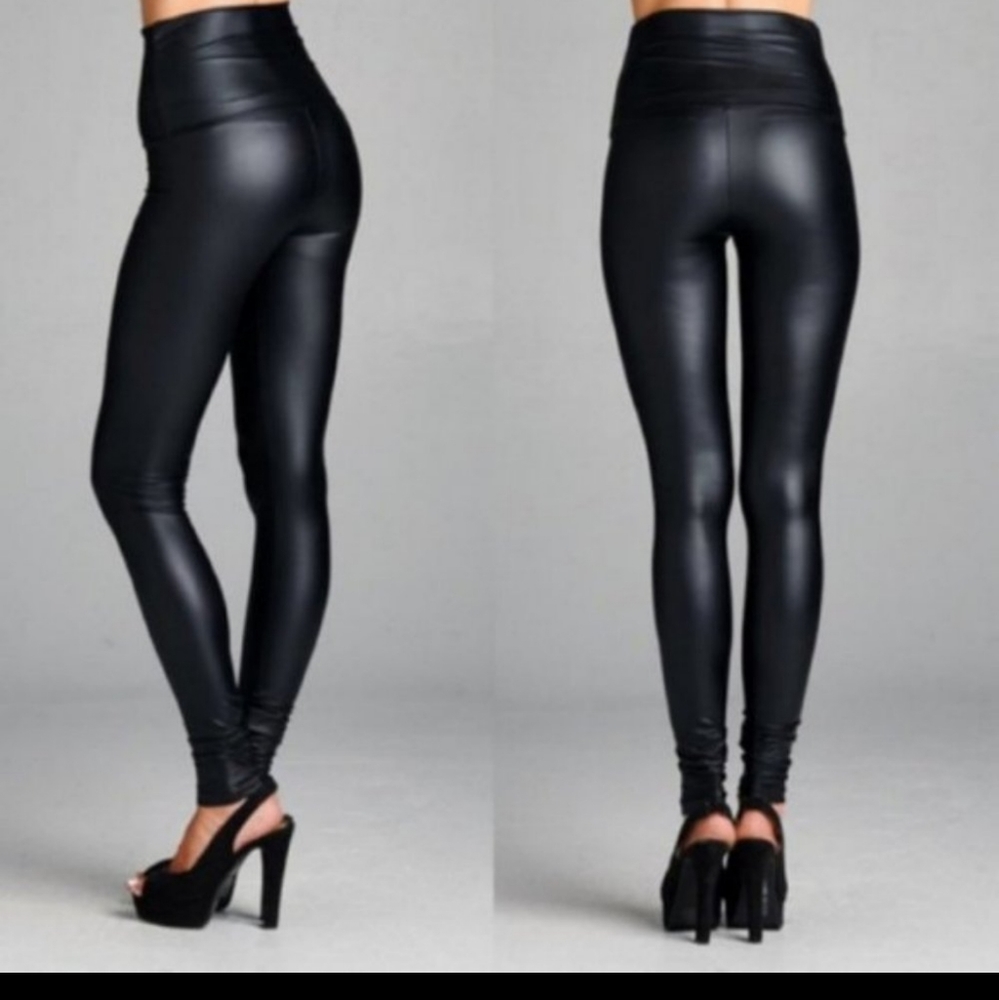 Black Faux Leather Leggings - Picture 4 of 5
